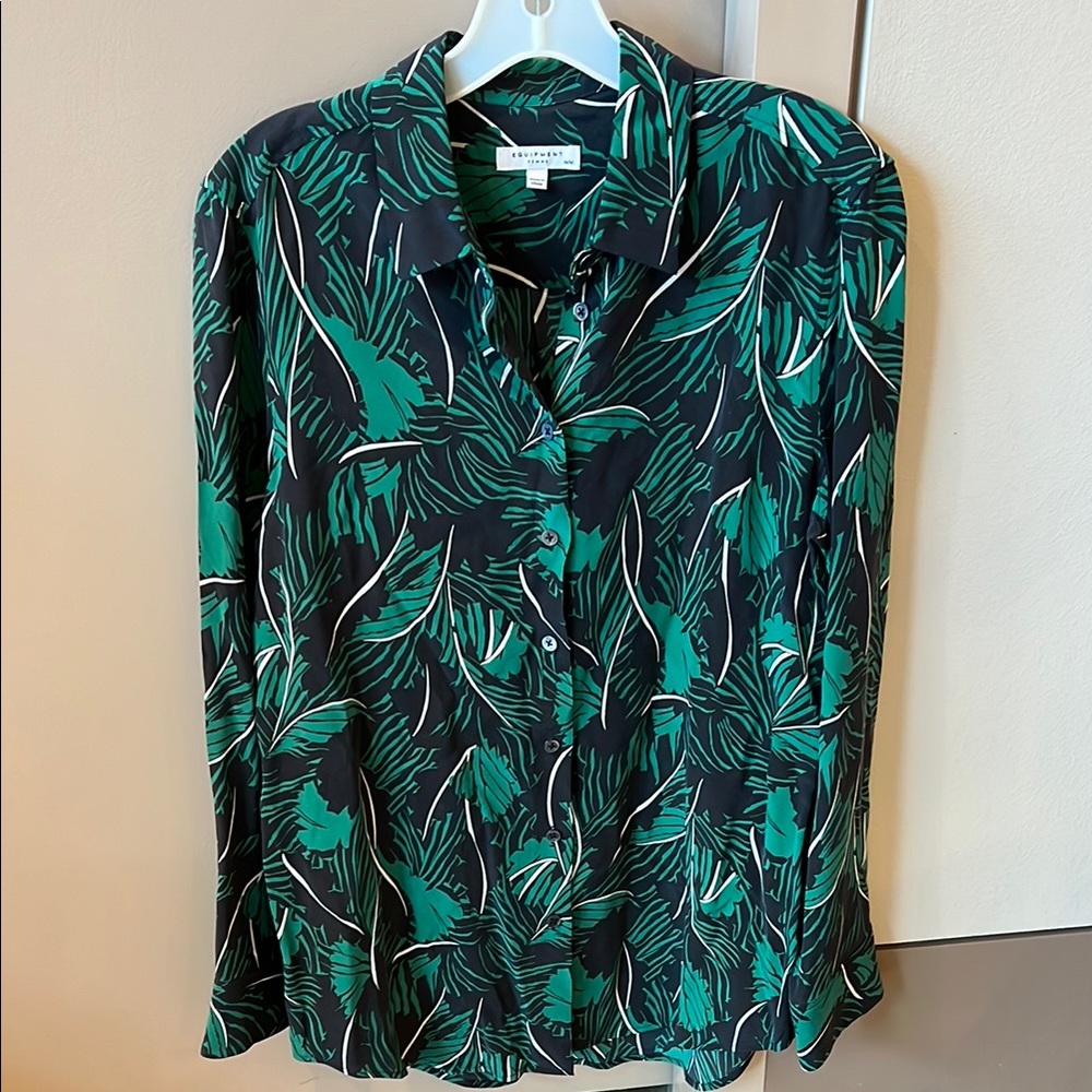 Equipment Essential Silk Shirt